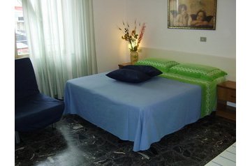 Włochy Privát Cardedu, Zewnątrz